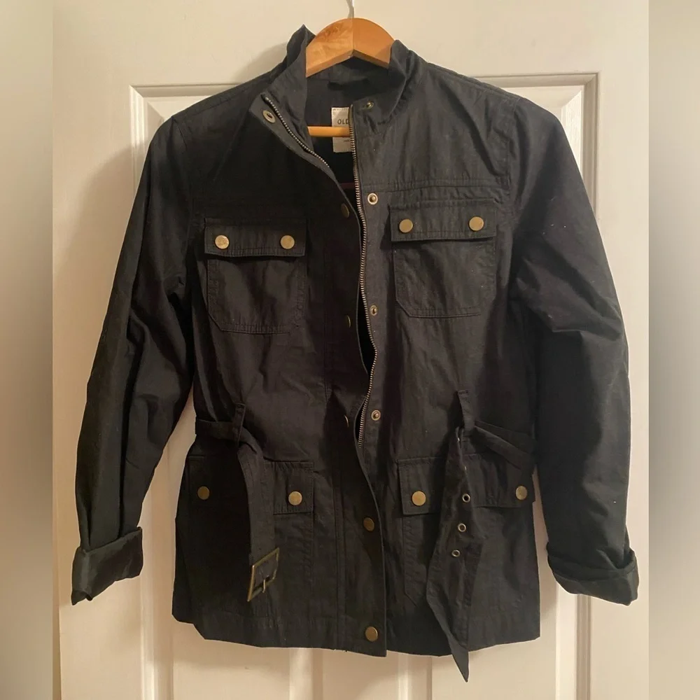 Old Navy Women’s Black Belted Short Jacket Size M